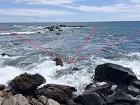 Шри-Ланка, как выволакивать в прибой с высоких камней