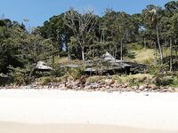 Пхи Пхи Дон, Лонг Бич: морская рыбалка с берега и джиг по кораллам