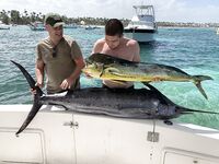 Кап-Кана, Пунта-Кана: смол блюмарлин и дорадо, команда в деле