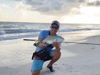 Морская рыбалка в Пунта-Кане: поппер, снук и быстрые катушки в работу