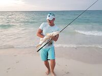 Морская рыбалка в Пунта-Кане: поппер, снук и быстрые катушки в работу