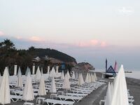 Анталийское побережье где ловить - зонтики на фото и полудикая свобода