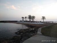 Алания утренняя кромка воды: сарган стаями кефаль и крабы у прибрежных камней