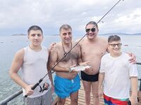 Ленивый рокфишинг на пляже отеля - спиннинг под коктейль и улыбки