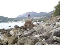 Новый Свет: структура дна как на берегу, в августе — кефаль с бомбардой