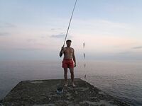 Черноморская береговая классика: небольшая, но бойкая рыба и идеальный тандем с пляжем