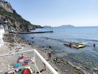 Судак, сын готовится: купит снасти на месте, вода холодная, подводники берут саргана