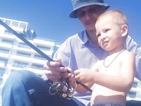 Плавающая бомбарда вдоль берега: морская рыбалка без напряга на 2–2.5 м ночью