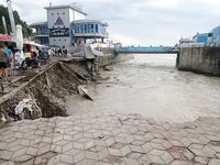 Ольгинка — «кофе на километр»: мутняк держится и влияет на клев по неделе