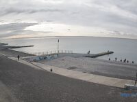 Сочи, пляж Куба — онлайн вижу рыболовов с удочками, но что у них в уловах?