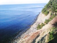 Галька и волнорезы не гарантируют «чёрные камни», но шанс выше