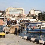 Ялта проснулась: пора в порт, проверять утренний подход