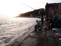 Адлер и Хоста ночью: скорпены, камни и нервный горбыль на тонком флюре