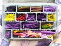 Сомнения у воды: осмотр коробки и вопрос — стоит ли доставать спиннинг?