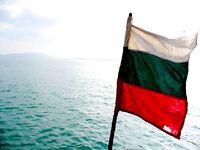 Бургасский залив в туман: открытая вода без рыбы, длинный самодур не спас