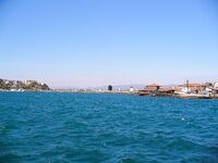 Первый снег у моря: сильный западный ветер, Несебр и покупка свежей барабульки