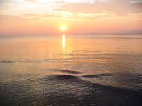 Последние дни «цыганского лета»: тёплая вода, пустой пляж и бешеный пеленгас