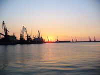 Морская рыбалка в Бургасе: самодур с голыми крючками и хмурый майский рассвет