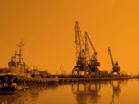 Цаца пошла — самодур №10 и рассвет: морская рыбалка в порту Бургас