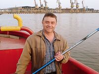 Карагьоз на рассвете и «Русская рыбалка» по ТВ: техника та же, размеры разные