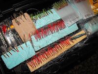 «Жадный самодур»: 10–40 крючков, флюоркарбон, светящийся бисер и вертикальный джиг