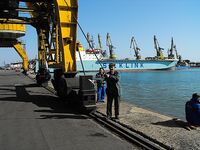 «Жадный самодур»: 10–40 крючков, флюоркарбон, светящийся бисер и вертикальный джиг