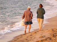 Царево и центральный пляж Бургаса: на море порядок, отдых и рыбалка идут