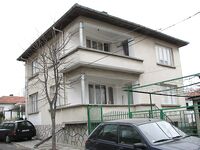 Царево — жильё у тёщи: 70 км южнее Бургаса, душ и горячая вода