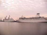 Перед дождём самодур молчал: южный ветер, 13–14 тепла и красивые кадры