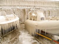 Полярная вибрация пришла — клев выключило, ушли греться