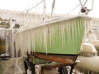 Полярная вибрация пришла — клев выключило, ушли греться