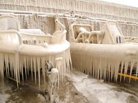 Полярная вибрация пришла — клев выключило, ушли греться