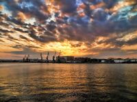 Фото из Бургаса: визуальная заметка без описаний снастей и временных окон