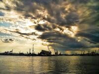 Гроза выгнала: один заход по хамсе на самодур и короткий отчёт по пирсу