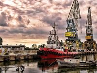 Рыбный рынок: ставрида ушла, тянули мелочь, погода пасмурная под луфаря