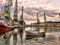 Рыбный рынок: ставрида ушла, тянули мелочь, погода пасмурная под луфаря