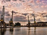 Рыбный рынок: ставрида ушла, тянули мелочь, погода пасмурная под луфаря