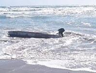 Северный Кипр, лодка у берега и местные нравы — история из ленты