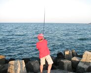 Поморие: фото одного из волноломов — точка для береговой ловли