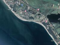 Совет по пирсу ближе к Пицунде: горбыли под укрытием — проверьте точку