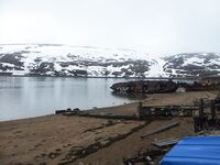 Стоянок много, 220 по договоренности: колодец есть, воду лучше привезти