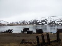 Стоянок много, 220 по договоренности: колодец есть, воду лучше привезти