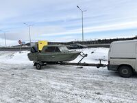 АЗС, карельские парни и «судно» не по погоде: Баренцево море не шутит