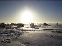 Белое море — пробка на лёд, палатки, корюх на креветку и опарыша