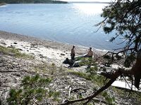 Фотографии пришли: немного задержался