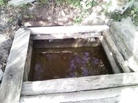 Сидоров, метки воды: колодец у берега и ручей, база турбизнеса с краном