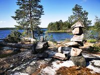 15–18 числа: по рыбе слабовато, мотор кашлял на банке, черники море — купались и отдыхали