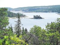 15–18 числа: по рыбе слабовато, мотор кашлял на банке, черники море — купались и отдыхали