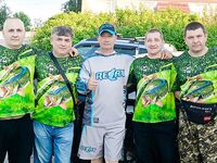 Встретились с нашими, кто рядом — стучитесь; морская рыбалка зовёт