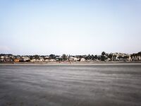 Волнорез, забор и отлив у отеля — где реально половить с берега